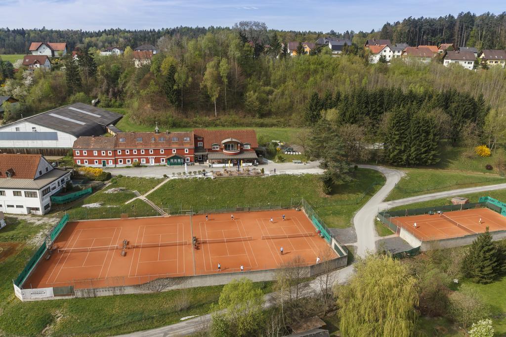 Hotel & Tennis Riederhof Mantscha Luaran gambar